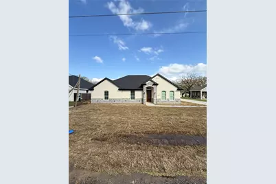 1920 Brown Street, Balch Springs, TX 75180 - Photo 2