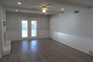 10643 Lakemere Dr, Dallas, TX 75238 - Photo 6