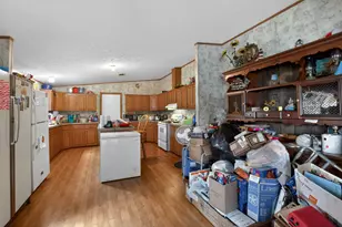 142 Vz County Rd 4830, Ben Wheeler, TX 75754 - Photo 10