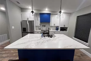 310 Eagle Dr, Gun Barrel City, TX 75156 - Photo 10