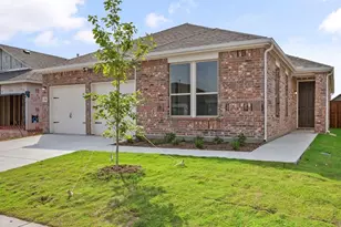 336 Rainbow Cactus Dr, Fort Worth, TX 76131 - Photo 2