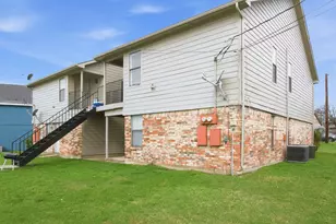 319 Ware Dr, Grand Prairie, TX 75051 - Photo 26