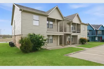 319 Ware Drive, Grand Prairie, TX 75051 - Photo 1
