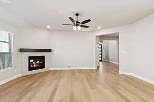 4605 Lyre Leaf Dr, Fort Worth, TX 76036 - Photo 8