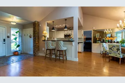 1007 Laguna Vista Court, Granbury, TX 76048 - Photo 12