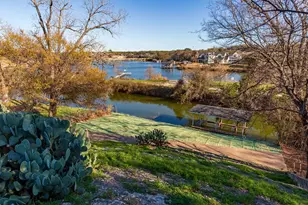 1007 Laguna Vista Ct, Granbury, TX 76048 - Photo 1
