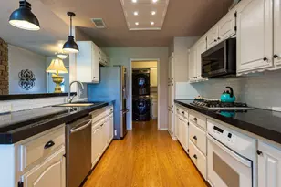 1007 Laguna Vista Ct, Granbury, TX 76048 - Photo 16