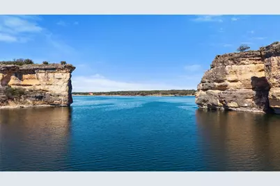 1053 Bluff Creek Drive, Strawn, TX 76475 - Photo 4