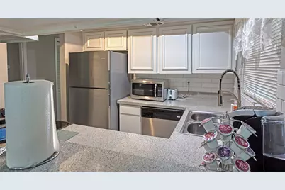 2648 Santa Barbara Drive, Grand Prairie, TX 75052 - Photo 2