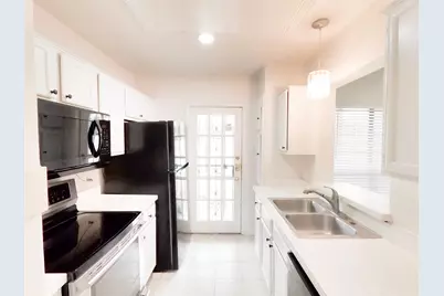 3904 Rawlins Street #109, Dallas, TX 75219 - Photo 6