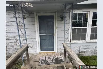 1304 N Wood Street, Cleburne, TX 76033 - Photo 1