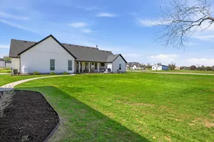 701 Glade Pk Ct, Azle, TX 76020 - Photo 36