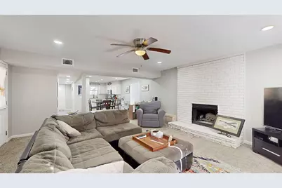 702 Middle Glen Drive, Garland, TX 75043 - Photo 4