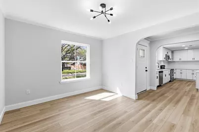 113 E Bayside Drive, Mabank, TX 75156 - Photo 14