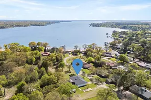 113 E Bayside Dr, Mabank, TX 75156 - Photo 1