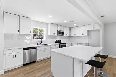 113 E Bayside Drive, Mabank, TX 75156 - Photo 6