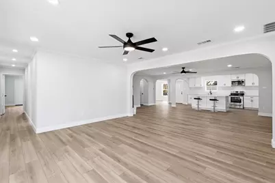 113 E Bayside Drive, Mabank, TX 75156 - Photo 16