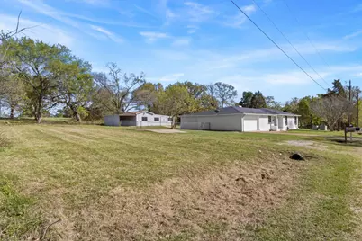 113 E Bayside Drive, Mabank, TX 75156 - Photo 2