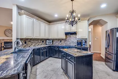 3807 Keystone Court, Carrollton, TX 75007 - Photo 12