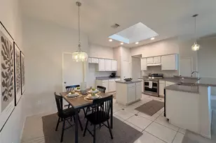 1602 Crestmeadow Ln, Mansfield, TX 76063 - Photo 10