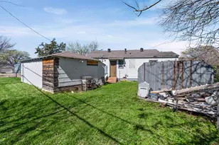 2807 S Montreal Ave, Dallas, TX 75224 - Photo 16