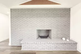 1412 Grantland Cir, Fort Worth, TX 76112 - Photo 8