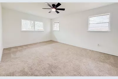 1412 Grantland Circle, Fort Worth, TX 76112 - Photo 14