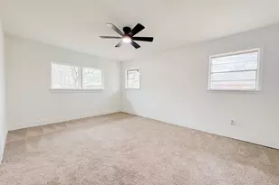 1412 Grantland Cir, Fort Worth, TX 76112 - Photo 14