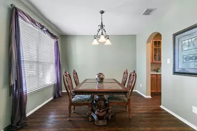 306 Salsbury Drive, Euless, TX 76040 - Photo 12