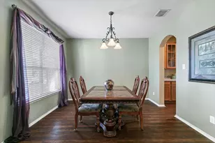 306 Salsbury Dr, Euless, TX 76040 - Photo 12