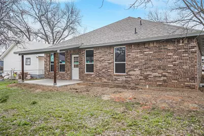407 E Willingham Street, Cleburne, TX 76031 - Photo 16