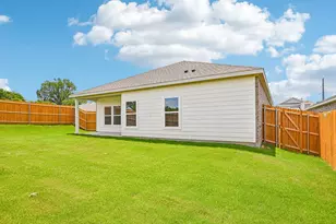 445 Suffolk Dr, Ferris, TX 75125 - Photo 32