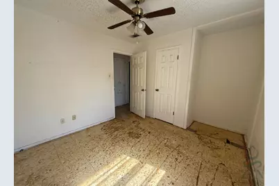704 Meadowlark Circle, Crowley, TX 76036 - Photo 12
