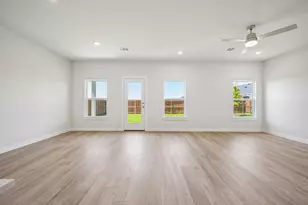 2204 Trailside Dr, Sherman, TX 75092 - Photo 6