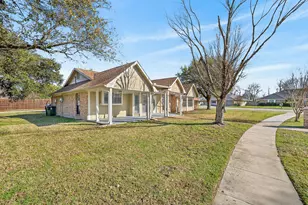 1889 Tree Crest Dr, Lewisville, TX 75077 - Photo 2