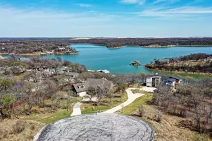 280 Moonlight Bay Dr, Chico, TX 76431 - Photo 2