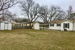 425 S Locust St, Mesquite, TX 75149 - Photo 8