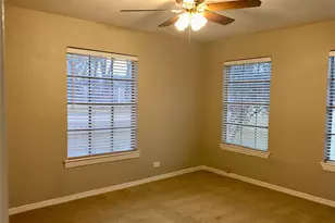 425 S Locust St, Mesquite, TX 75149 - Photo 6