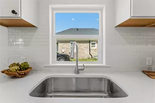 815 Garrison St, Waco, TX 76704 - Photo 16