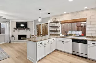 1741 Delaford Dr, Carrollton, TX 75007 - Photo 8