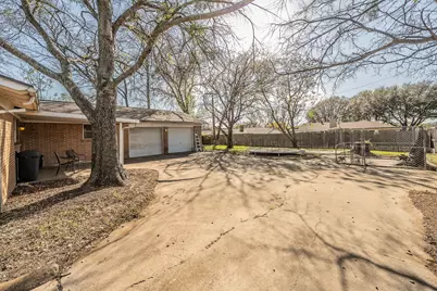 1548 Carl Street, Fort Worth, TX 76103 - Photo 4