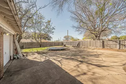 1548 Carl Street, Fort Worth, TX 76103 - Photo 8