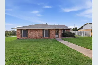 2110 Azalea Street, Denton, TX 76205 - Photo 2