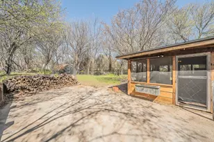 302 W Hale Ave, Decatur, TX 76234 - Photo 34