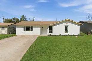 2033 Meadow Glen, Irving, TX 75060 - Photo 1