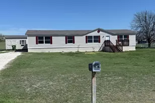 9212 Idaho St, Joshua, TX 76058 - Photo 1