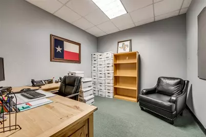 400 E Centre Park Boulevard #101, DeSoto, TX 75115 - Photo 12