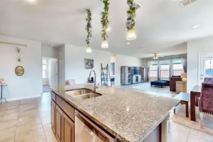 444 Skipper Ln, Azle, TX 76020 - Photo 4