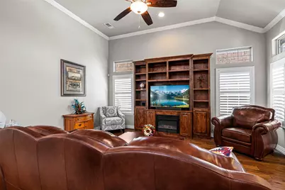 2214 Cobblestone Court, Granbury, TX 76049 - Photo 10