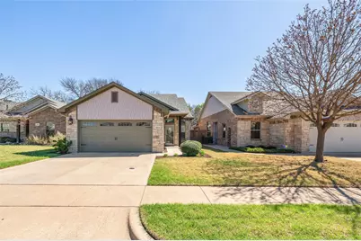 2214 Cobblestone Court, Granbury, TX 76049 - Photo 2